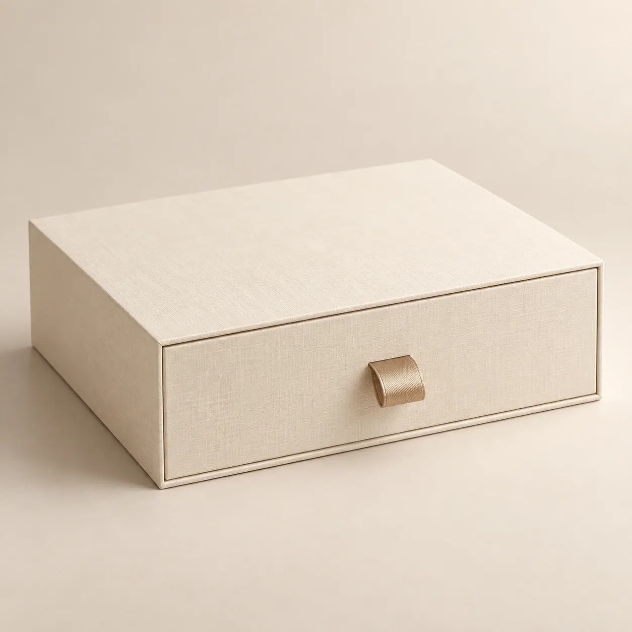 Ivory textured Signature drawer gift box with ribbon pull